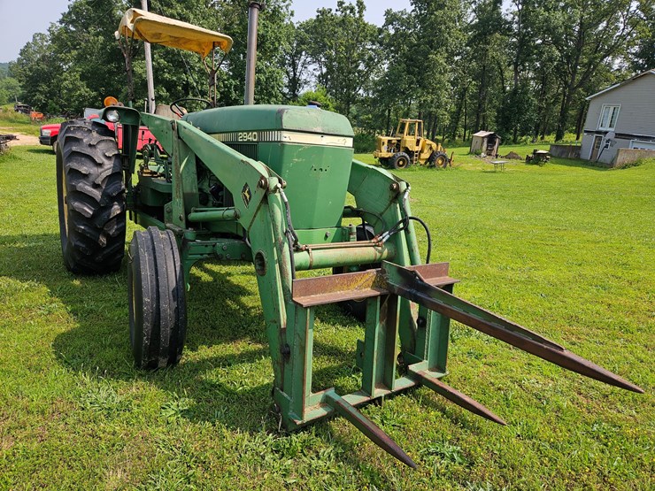1982-john-deere-2940-image-13