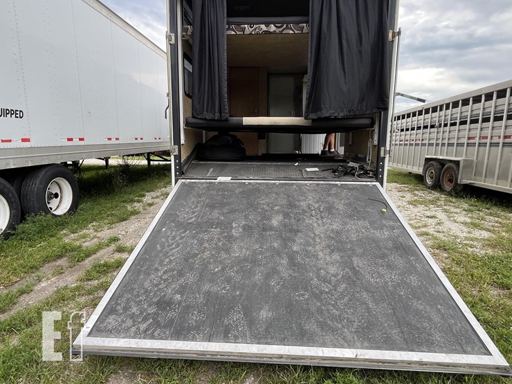 2008-keystone-rv-co-raptor-3712ts-image-13