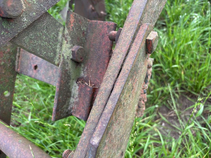 moline-5-bottom-14”-pull-type-plow-image-12