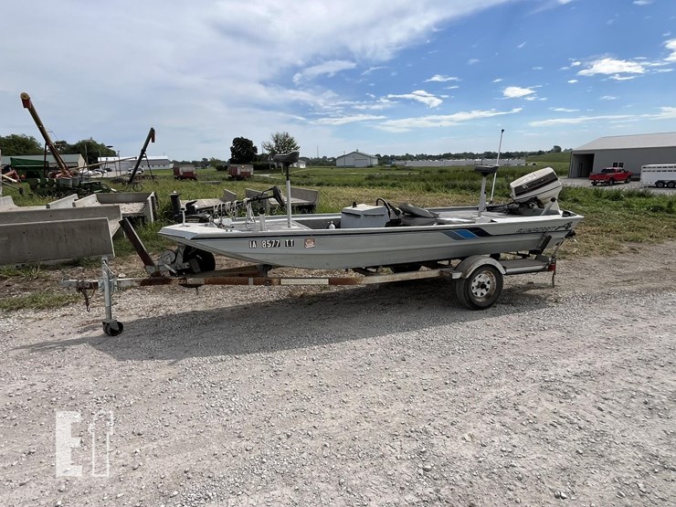 1988-alumacraft-boat-image-1