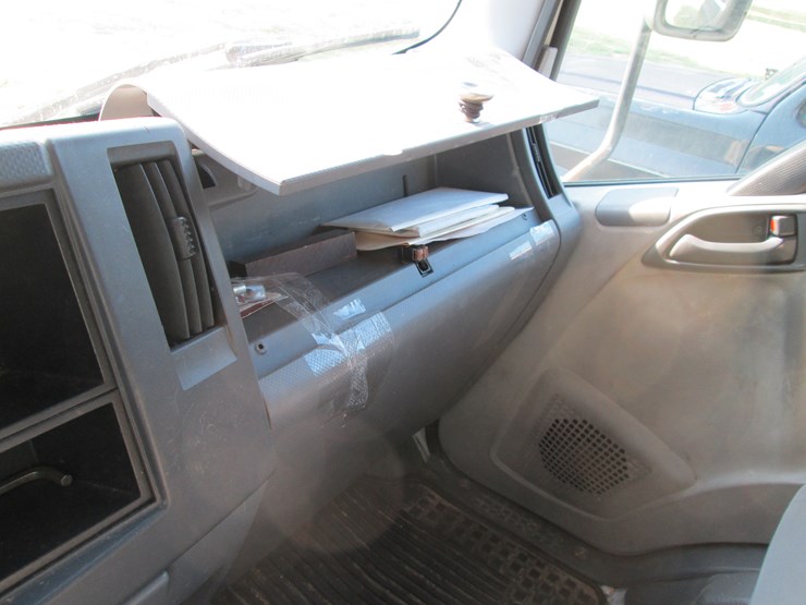2011-isuzu-fsd-image-35