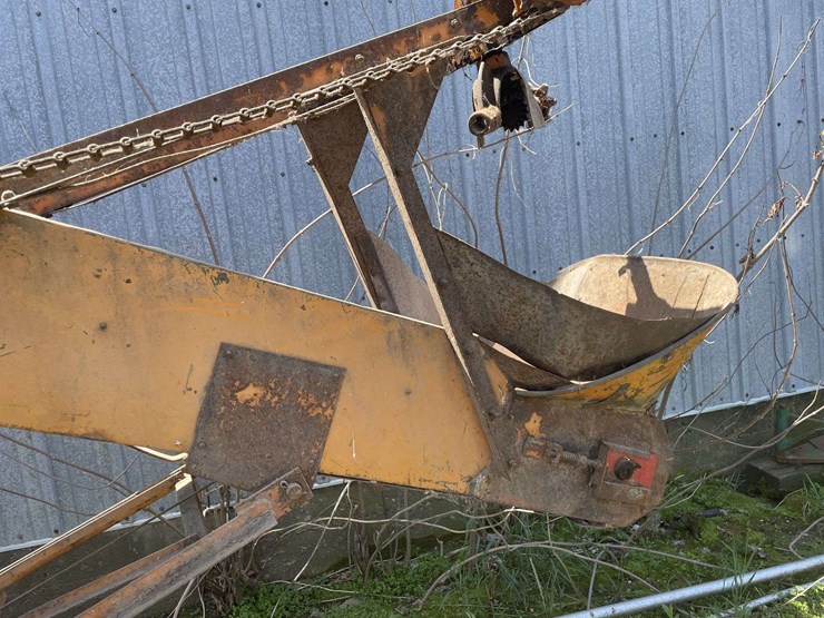 minneapolis-moline-1200-corn-sheller-image-92