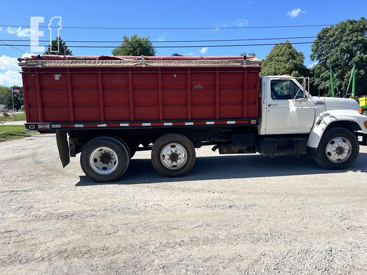 1997-ford-f800-image-2