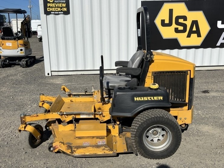 2014-hustler-zero-turn-mower-image-7