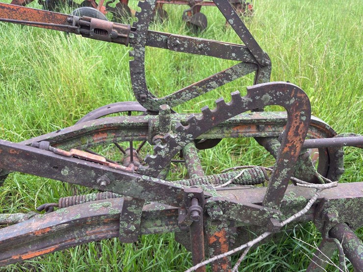2-bottom-14”-pull-type-plow-image-20