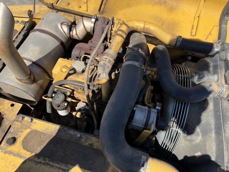 2008-deere-120c-image-29