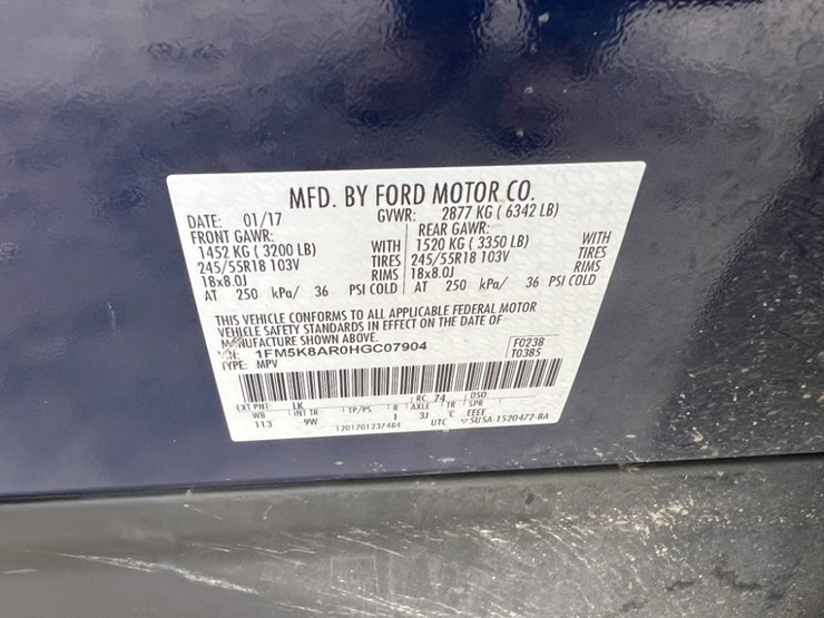 2017-ford-explorer-image-10