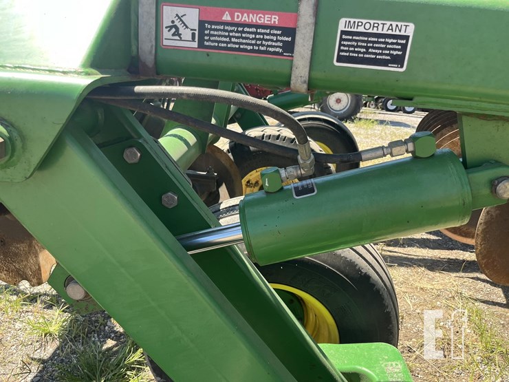 2008-john-deere-637-image-5