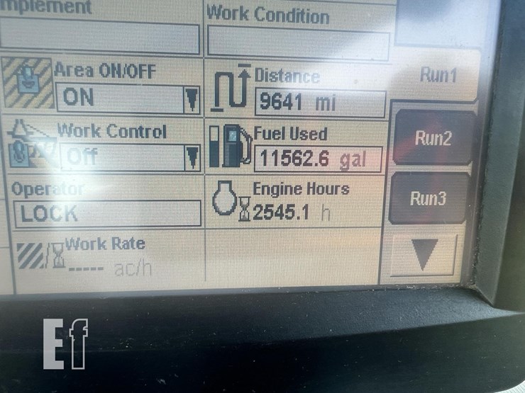 2013-new-holland-t8.330-image-4