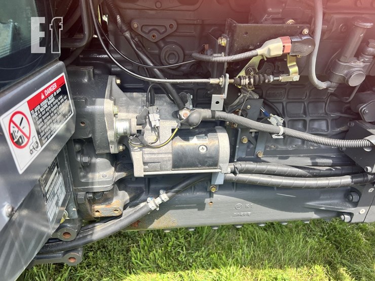 2005-kubota-m125x-image-17