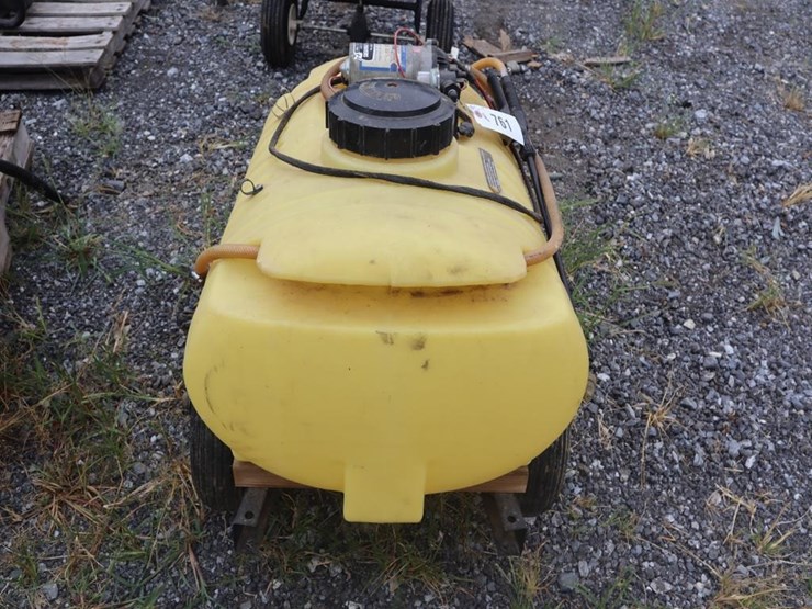 30-gallon-polytank-sprayer-image-3