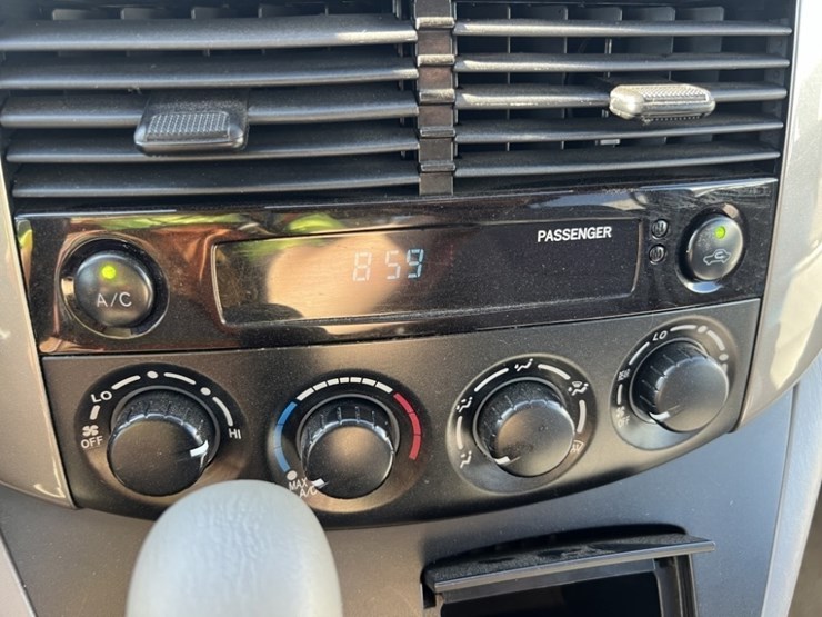 2006-toyota-sienna-le-image-31