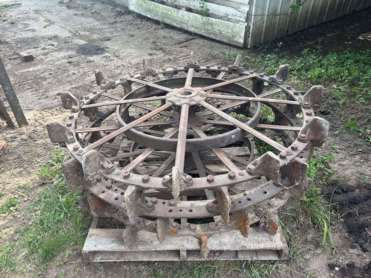 (2)-oliver-steel-wheels-and-extensions-image-1