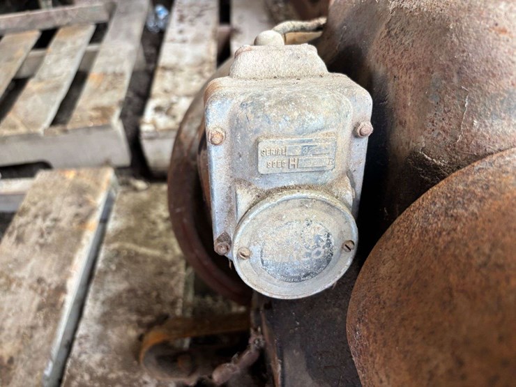 1-1/2---2-1/2-hp-international-harvester-la-engine-image-6