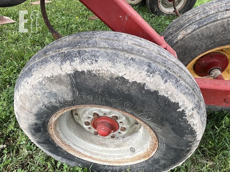 case-ih-4300-image-7