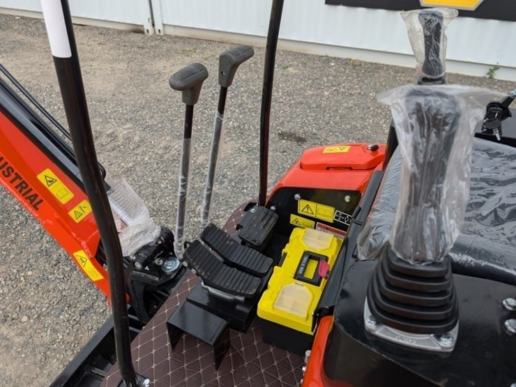 2025-cfg-nt18k-mini-hydraulic-excavator-image-16