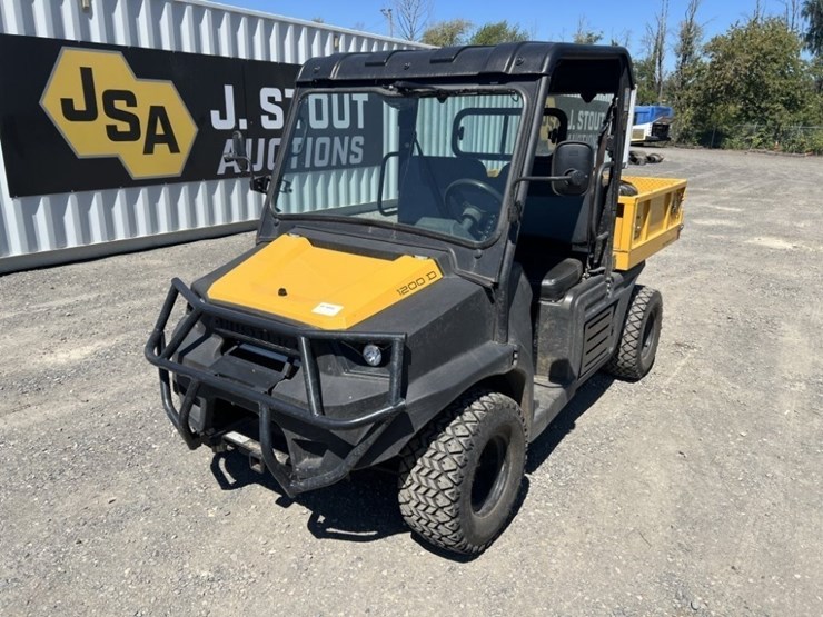 2018-hustler-mdv-1200-d-utility-cart-image-1