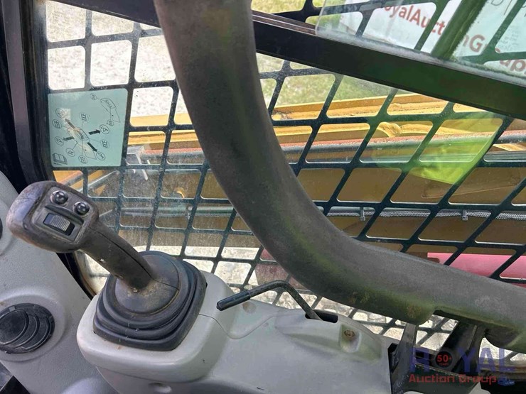 caterpillar-279c-image-14