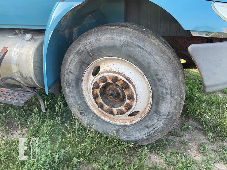 2008-international-durastar-4100-image-8