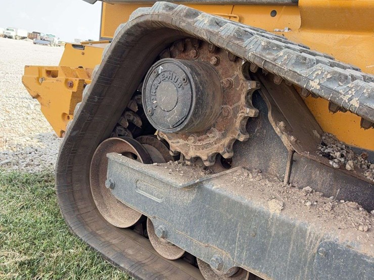 2012-deere-333g-image-14