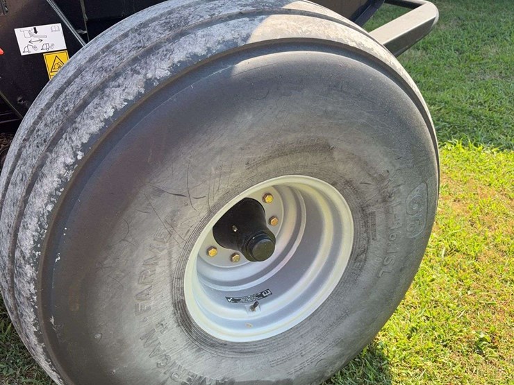 2016-case-ih-rb565-image-22