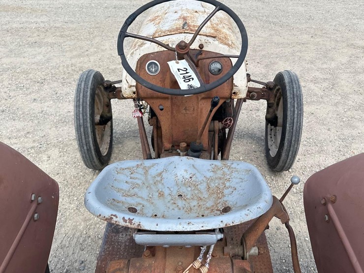 ford-8n-image-8