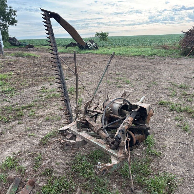 John Deere Semi Mounted Sickle Mower
