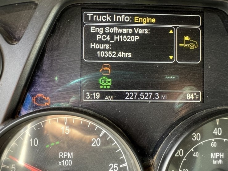 2020-peterbilt-567-image-20