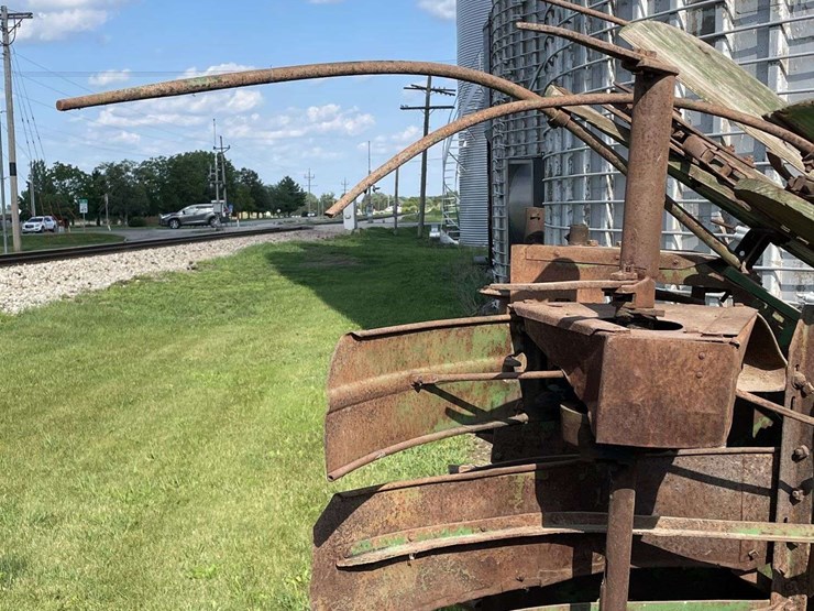 john-deere-corn-binder-image-17
