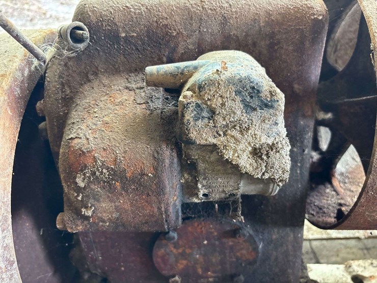 3-5-hp-international-harvester-la-engine-image-5
