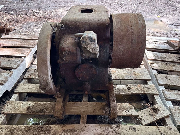 3-5-hp-international-harvester-la-engine-image-4