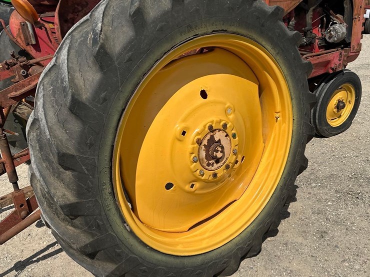 massey-ferguson-44-image-10