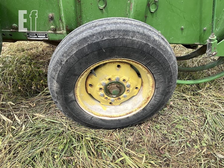 john-deere-24t-image-15