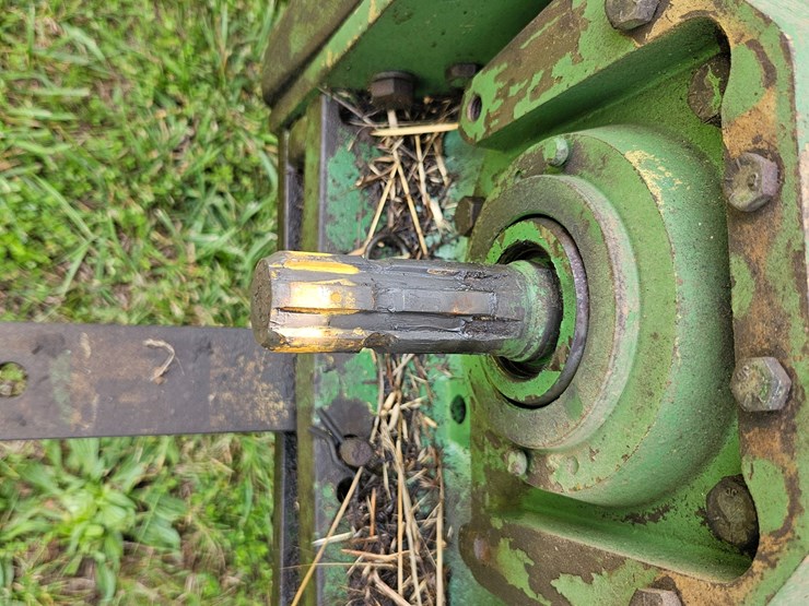 1982-john-deere-2940-image-34