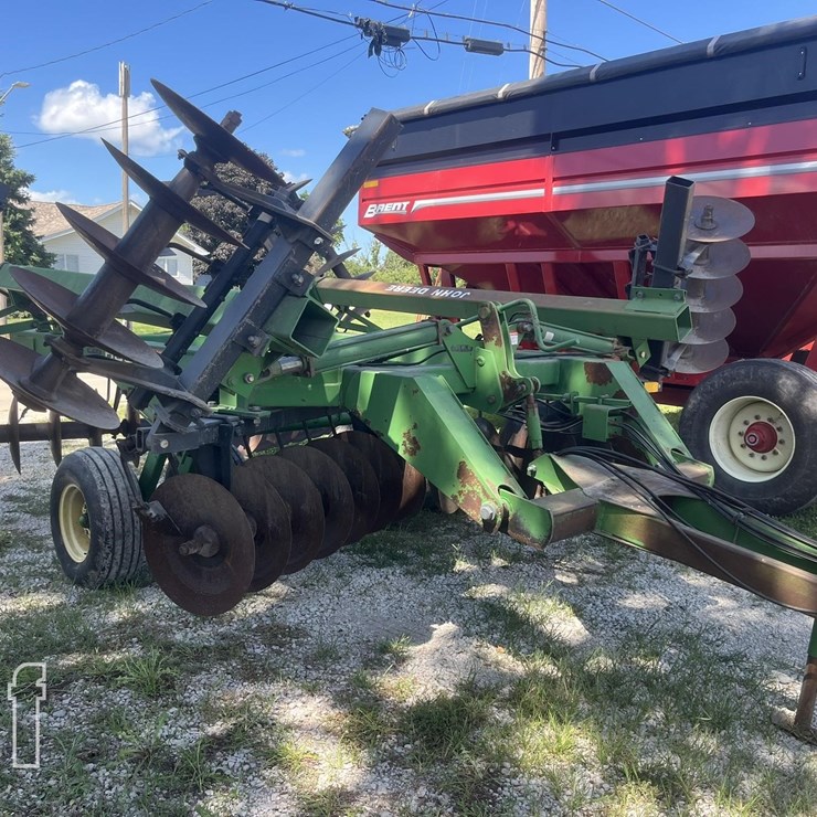 JOHN DEERE 630
