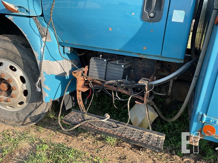 2008-international-durastar-4100-image-3