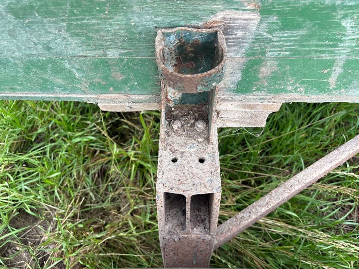 john-deere-flare-box-and-running-gear-image-13