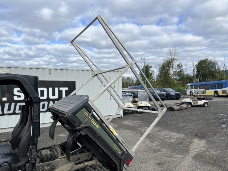 john-deere-gator-image-16