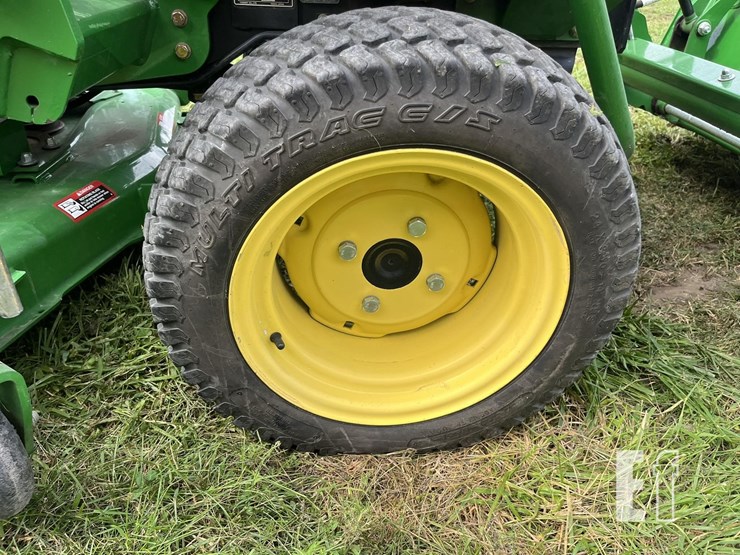 2013-john-deere-2032r-image-14