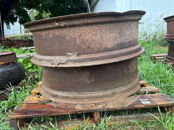 (2)-mccormick-deering-cutoff-wheels-image-14