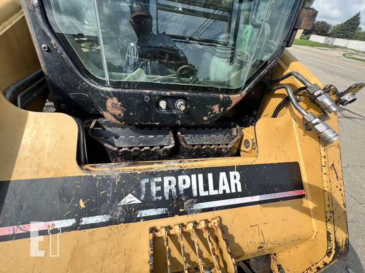 2004-caterpillar-277b-image-20
