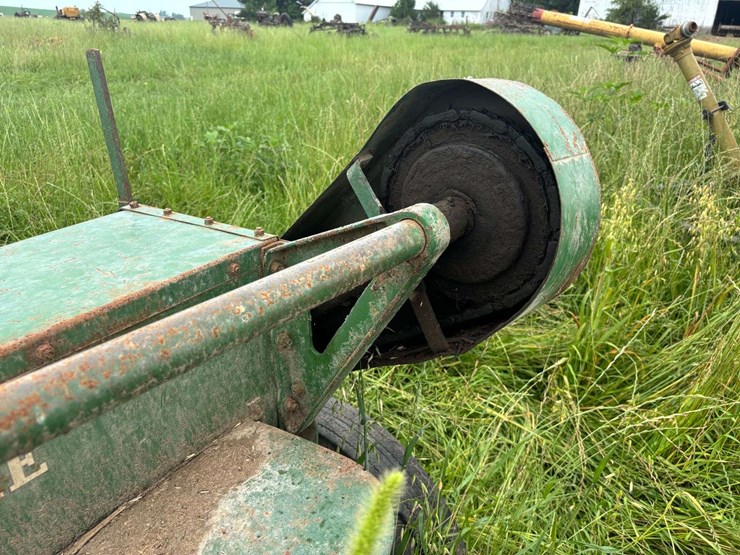 john-deere-baler-image-15