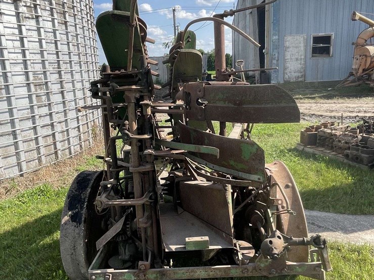 john-deere-corn-binder-image-4