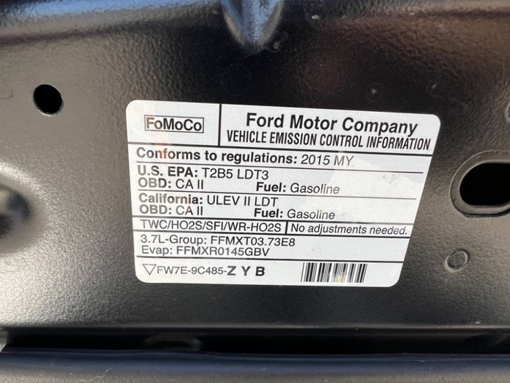 2015-ford-explorer-image-15