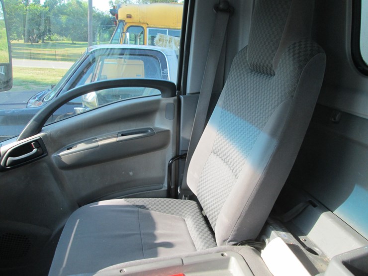 2011-isuzu-fsd-image-34