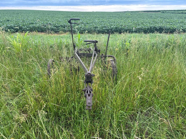 2-bottom-14”-plow-image-2