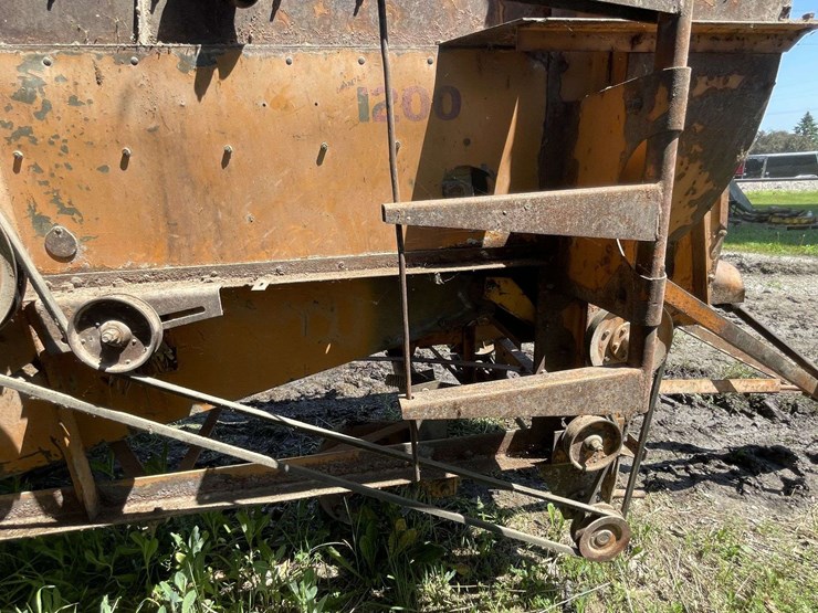 minneapolis-moline-1200-corn-sheller-image-22