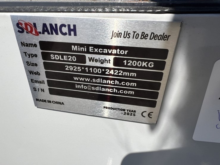 2025-sdlanch-sdle20-mini-hydraulic-excavator-image-17
