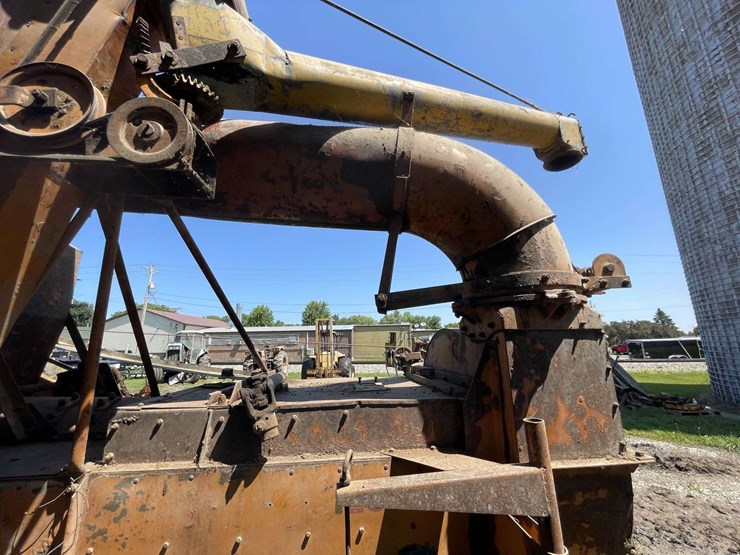 minneapolis-moline-1200-corn-sheller-image-73