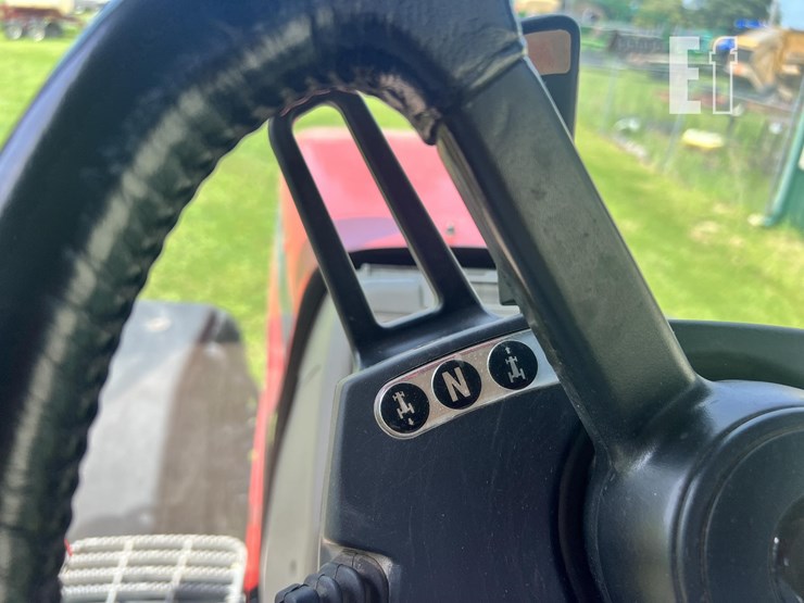 2010-case-ih-magnum-215-image-65
